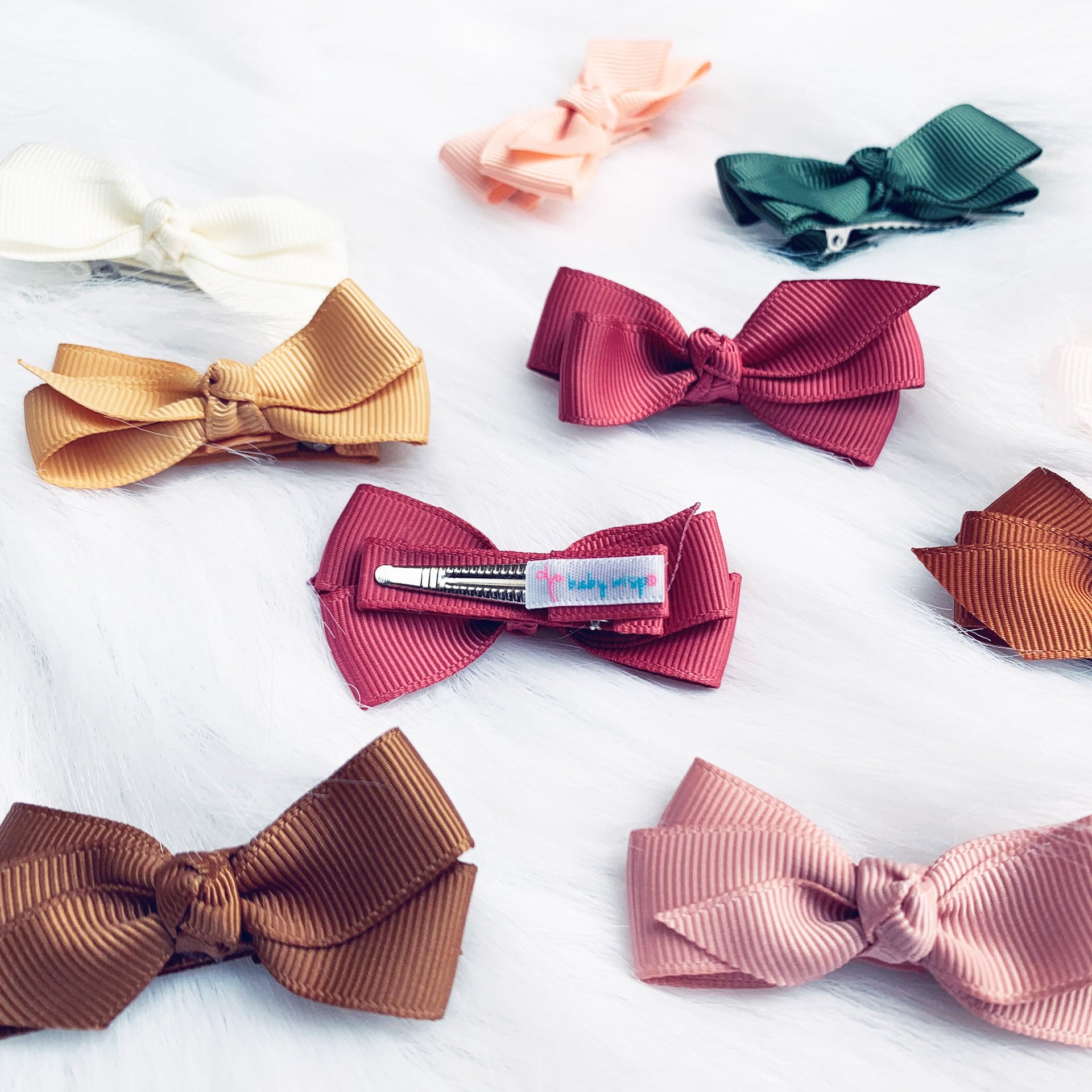 Aiyanna Toddler Bow - Alligator Hair Clip - Moss Baby Wisp