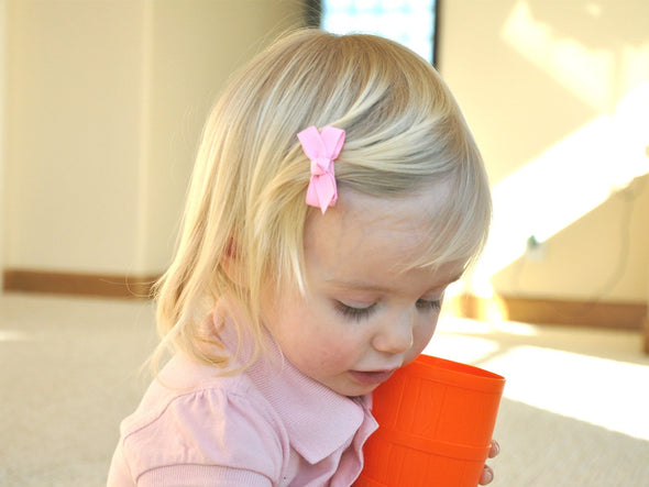 Small Snap Chelsea Boutique Bow - Single Hair Bow - Icy Pink Baby Wisp