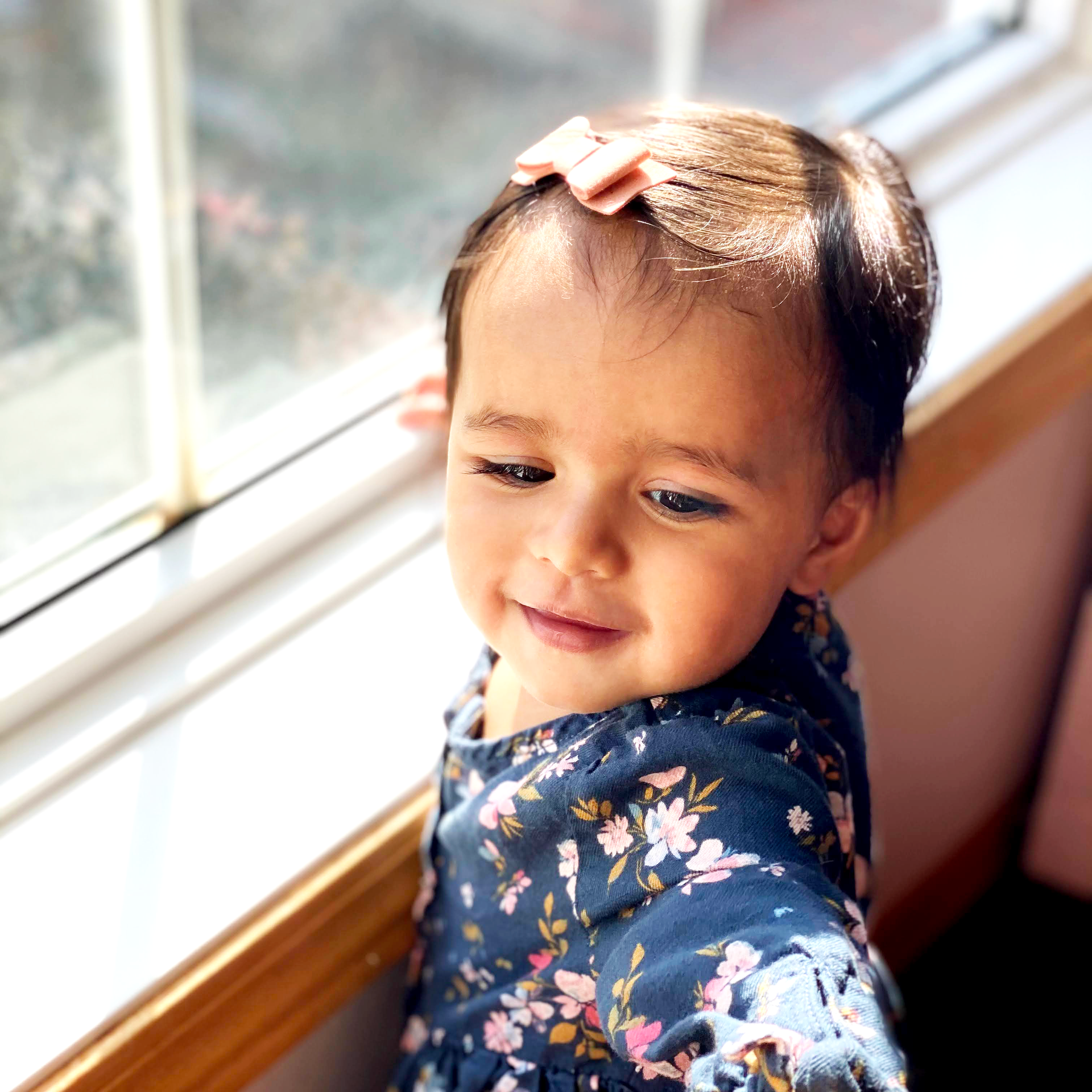 Medium Wisp Clip - Billie Jean Faux Suede Bow - White Baby Wisp