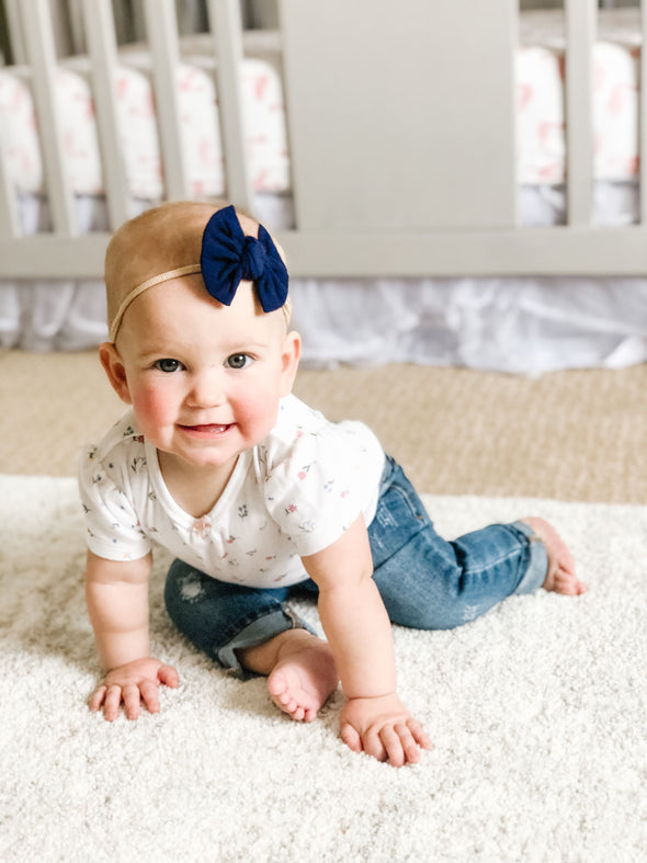 Emerald Green Knotted Bow - Nylon Skinny Headband Baby Wisp