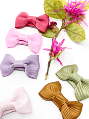 10 Pc Small Snap Charlotte Hair Bows - New Orleans Baby Wisp