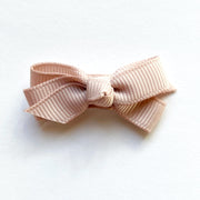 Small Snap Chelsea Boutique Bow - Single Hair Bow Baby Wisp