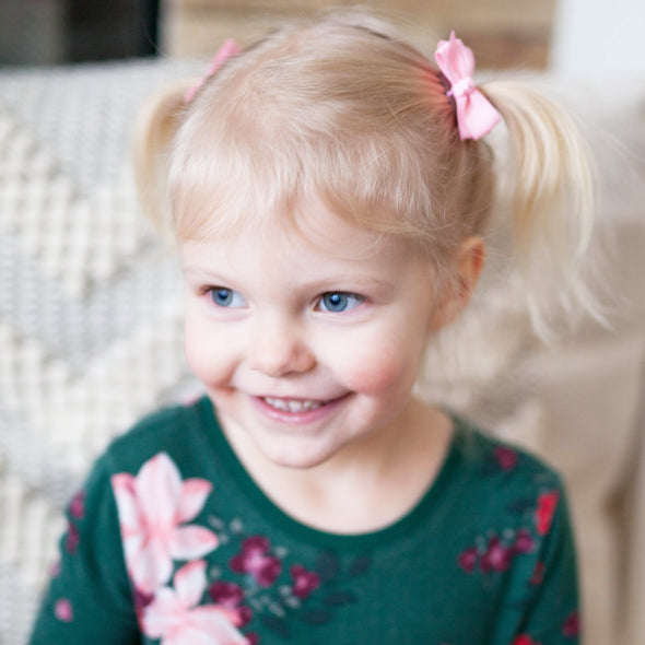 Medium Wisp Clip - Aiyanna Boutique Bow - Ivory Baby Wisp